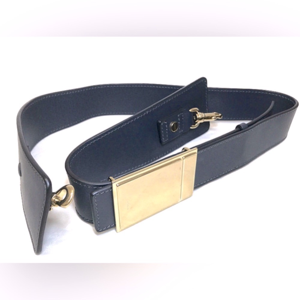 Leather Baylee handbag strap by Chloe. Navy with gold toned hardware